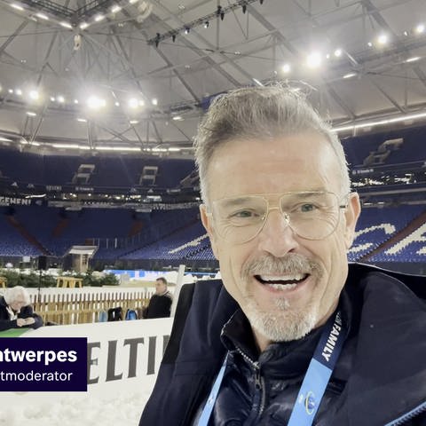 Michael Antwerpes, SWRARD Sportmoderator, berichtet vom Biathlon