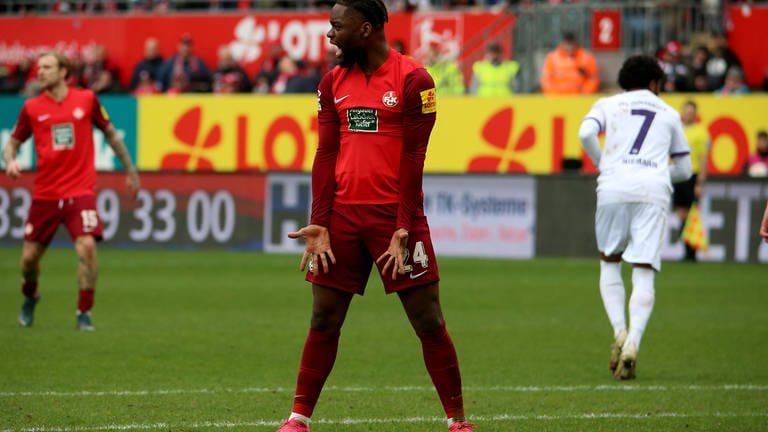 Traf nach seine Einwechslung gegen seinen Ex-Klub VfL Osnabrück: FCK Stürmer Ba-Muaka "Chance" Simakala (Foto: IMAGO, Imago/ Jan Huebner)