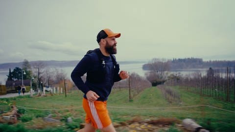 Simon Fischer ist 31 Marathons in 31 Tagen gelaufen. (Foto: SWR, WFD)