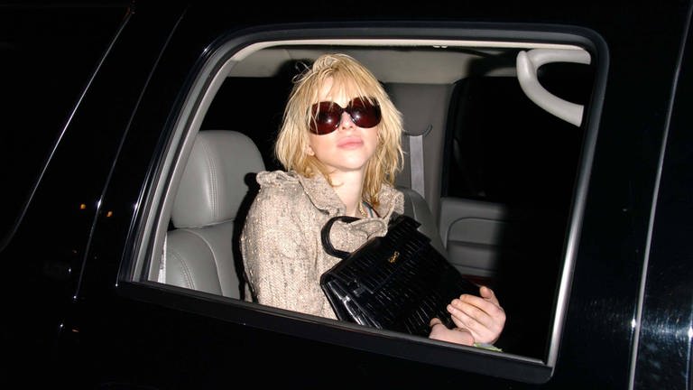 Courtney Love at the opening of the Leona Edmiston Frock Gallery.  (Foto: IMAGO, YAY Images)