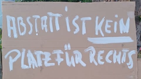 Plakat an einem Zaun in Abstatt (Foto: privat, Herfried Vogel)