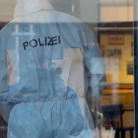 Polizei am Tatort (Foto: SWR)