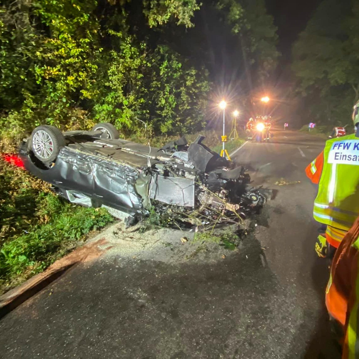 Kirchardt Fahrer Fl Chtet Nach Crash Mit Berschlag Swr Aktuell