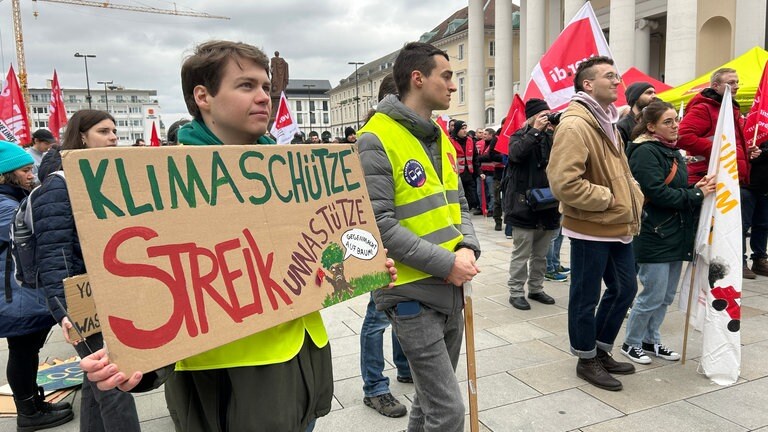 Fridays For Future Unterst Tzt Ver Di Streik Am Freitag Swr Aktuell