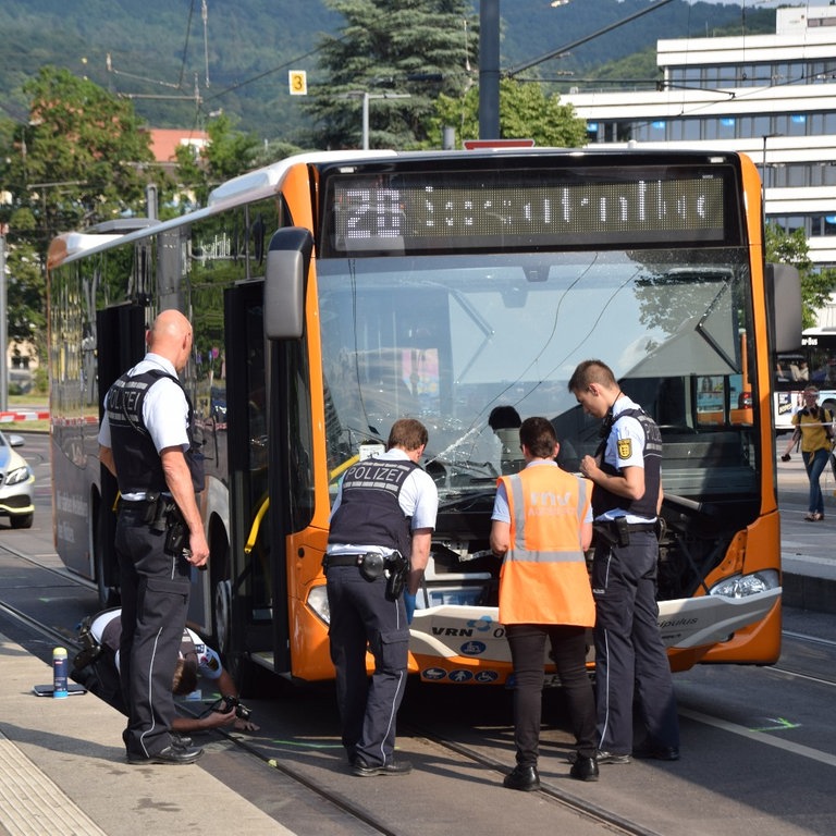 Heidelberger Hauptbahnhof Frau Nach Bus Unfall Gestorben Swr Aktuell