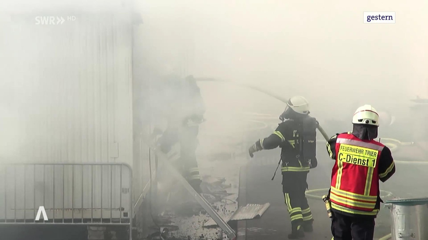 Container Unbewohnbar Bewohner In Kusel Untergebracht SWR Aktuell