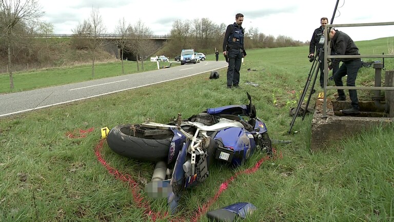 Ulmen Motorradfahrer Fl Chtet Vor Polizei Und Stirbt Bei Unfall Swr