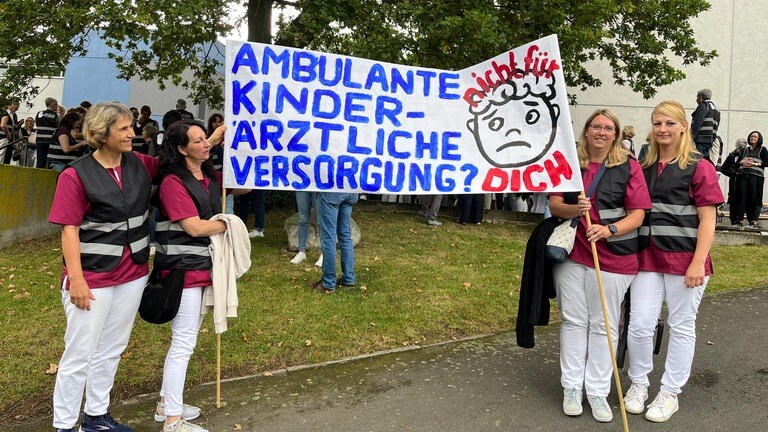 Protest in Lahnstein Ärzte fordern mehr Geld SWR Aktuell