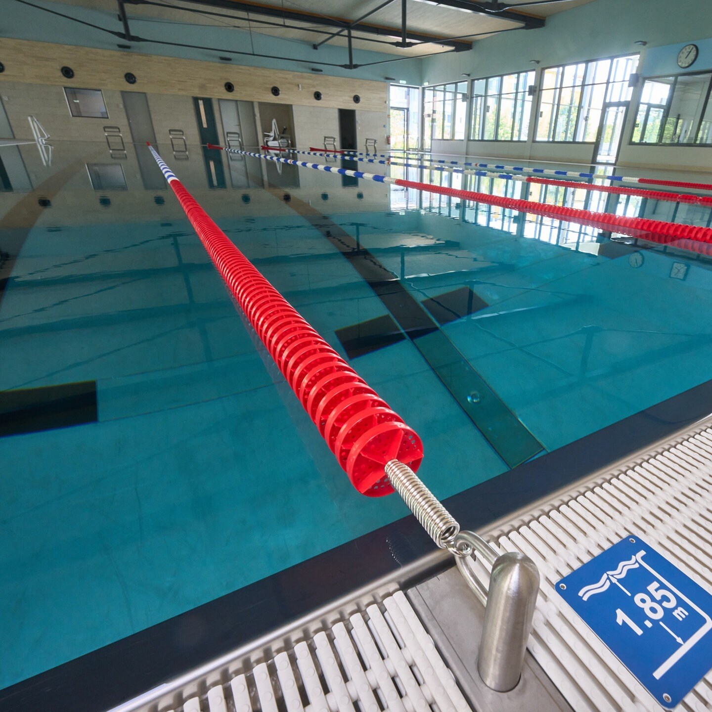 Gegen Den Trend Neues Hallenbad In Koblenz Mit Vielen Becken Und