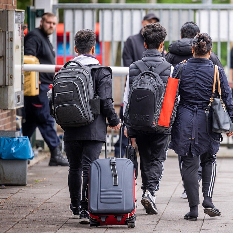 LandrätInnen unterstützen Flüchtlings Appell an Bund SWR Aktuell