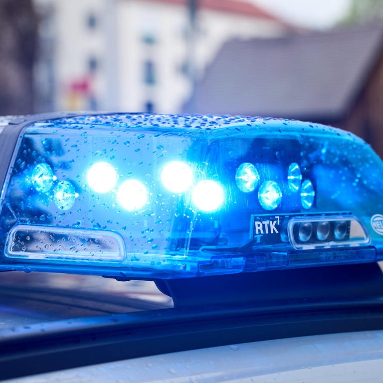 Großer Polizeieinsatz in Bad Kreuznach wegen schwer verletzter Frau in einer Wohnung. (Foto: picture-alliance / Reportdienste, Michael Bihlmayer)
