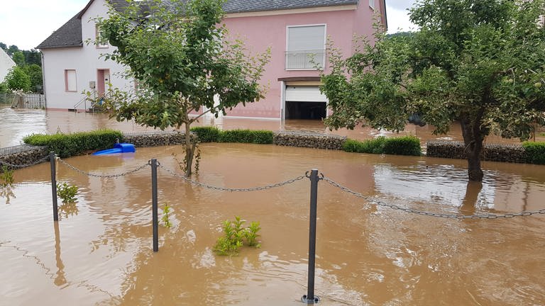 Das Juli-Hochwasser 2021: In Irrel waren ganze Straßen geflutet. (Foto: privat / Gerlinde Schlich)