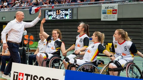 Der Trierer Dirk Passiwan hat als aktiver Rollstuhlbasketball-Nationalspieler an drei Paralympics teilgenommen. Jetzt hat er sich als Trainer mit der deutscvhen Nationalmannschaft der Rollstuhlbasketballerinnen für die Paralympics qualifiziert. (Foto: Danny-Ralph Cäsar)