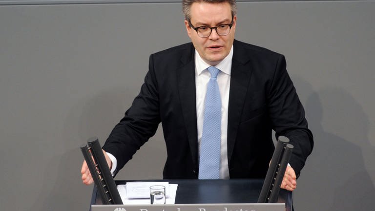 Tobias Lindner (Grüne) Jahrgang 1982 aus dem Wahlkreis Südpfalz sitzt seit 2011 im Bundestag. Er schafft es durch Listenplatz 2 in den Bundestag. (Foto: Deutscher Bundestag / Achim Melde )