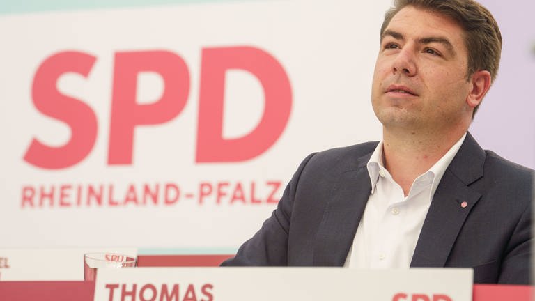 Das Direktmandat im Wahlkreis 211 Südpfalz geht an Thomas Hitschler von der SPD. (Foto: dpa Bildfunk, picture alliance/dpa | Frank Rumpenhorst)