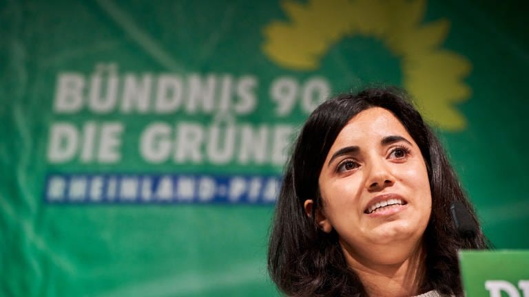 Die Landesvorsitzende der Grünen in Rheinland Pfalz, Misbah Khan, rückt über die Landesliste in den Bundestag. (Foto: dpa Bildfunk, picture alliance/dpa | Sascha Ditscher)