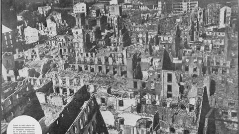 Zerstörte baskische Stadt nach dem Luftangriff deutscher und italienischer Fliegertrupps im Jahr 1937