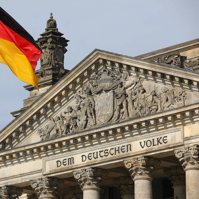 Das Reichstagsgebäude am Platz der Republik in Berlin. (Foto: picture-alliance / Reportdienste, picture alliance / pressefoto_korb | Micha Korb)