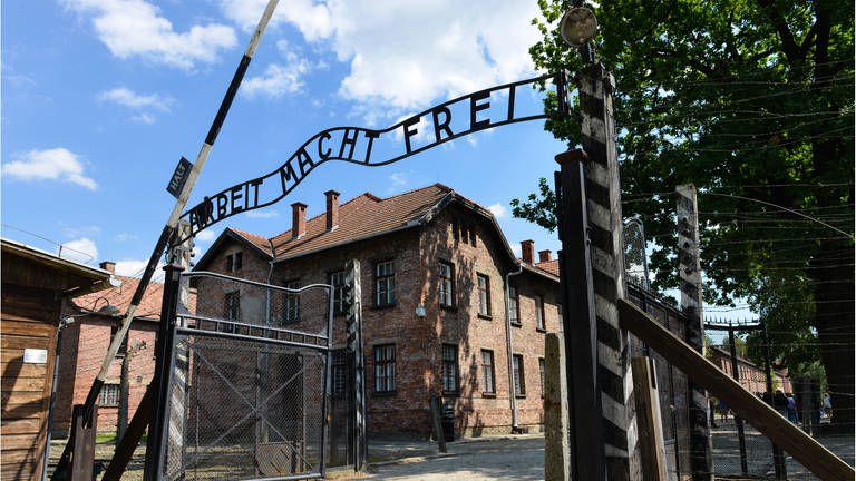 Eingangstor Konzentrationslager Auschwitz-Birkenau, Polen