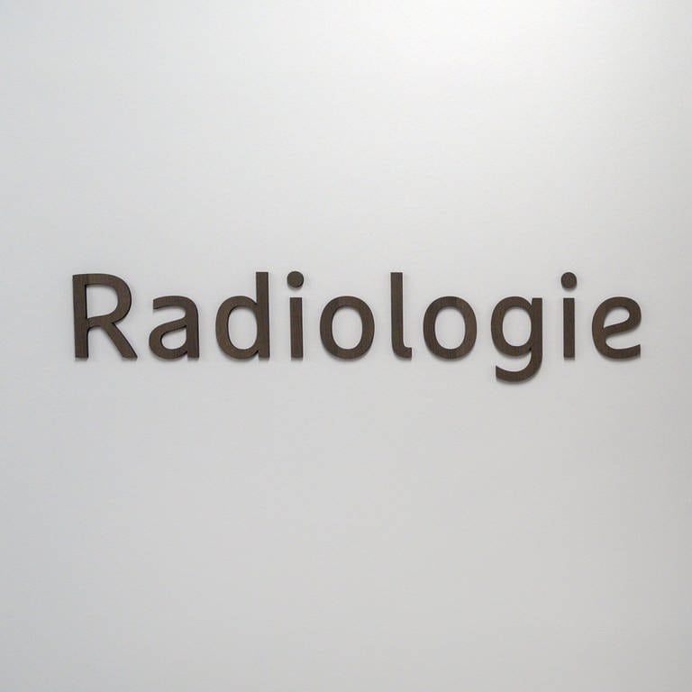 Schild zur Radiologie