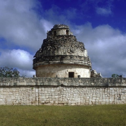 Chichén-Itzá, Observatorium, erbaut Ende 9. Jh.  Anfang 10. Jh.