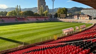 Das Stadion Bilino Polje vor dem Spiel der deutschen Nationalelf gegen Bosnien-Herzegowina