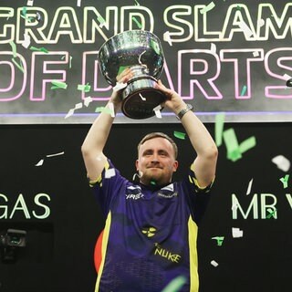 Luke Littler triumphierte beim Grand Slam of Darts.