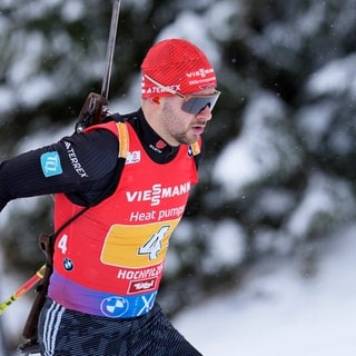 Danilo Riethmüller aus Deutschland nimmt am Biathlon-Weltcup an der 4 x 7,5 km-Staffel der Männer teil