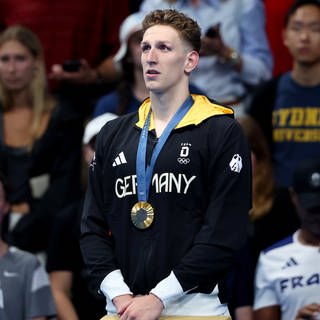 Lukas Märtens mit der Goldmedaille