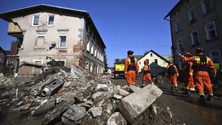 Aufräumarbeiten im polnischen Stronie Slaskie (Seitenberg)