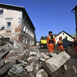 Aufräumarbeiten im polnischen Stronie Slaskie (Seitenberg)