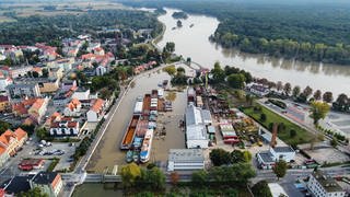 Die Oder ist  bei Nowa Sol  über die Ufer getreten.