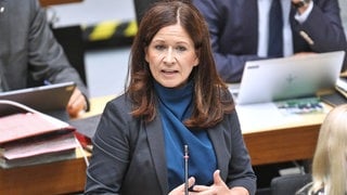 Bildungssenatorin Katharina Günther-Wünsch, CDU, beantwortet am 12.09.2024 in der Fragestunde im Berliner Abgeordnetenhaus Fragen. (Quelle: Picture Alliancedts Nachrichtenagentur)