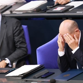 Christian Lindner und Olaf Scholz am 26. Juni 2024 im Bundestag