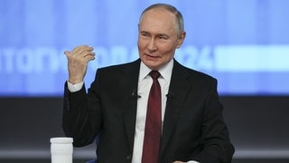 Putin bei der Pressekonferenz