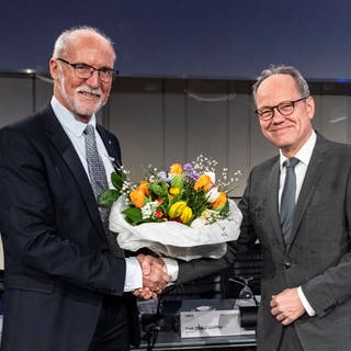 Kai Gniffke gratuliert Engelbert Günster