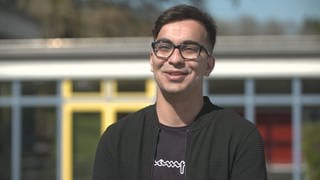 Junger Flüchtling, der aus Afghanistan kommt, macht Abitur in Odernheim
