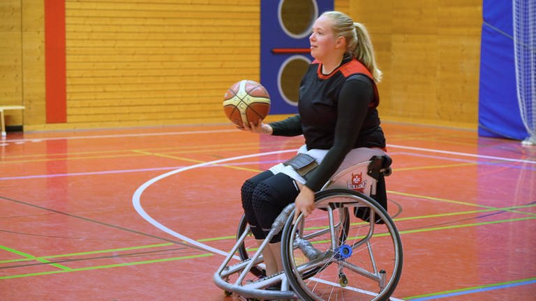 Lisas Freiheit der Rolli –  Ihr Sport Rollstuhlbasketball