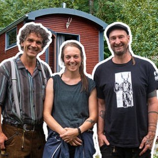 Peter, Elena und Tom wohnen in einer Tiny House Community der ersten Stunde, in der Wagenburg Bambule in Tübingen.