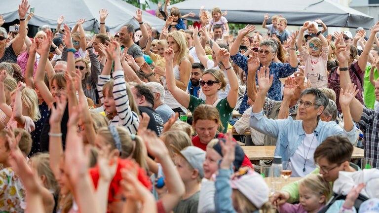 Die Highlights auf der eintrittsfreien Festivalmeile auf dem SWR Sommerfestival. 