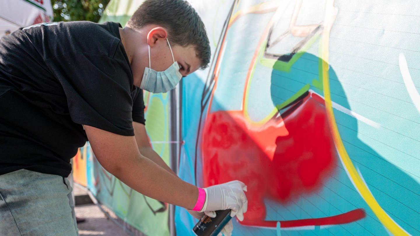 Graffiti Wall Of Love Auf Dem Schlossplatz Swr Sommerfestival