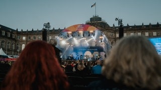 Stefanie Heinzmann Konzert auf dem SWR Sommerfestival auf dem Schlossplatz in Stuttgart