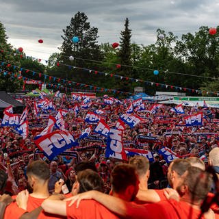 Heidenheimer Fanfest nach Klassenerhalt 