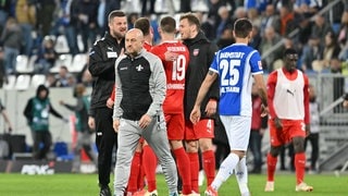 Der 1. FC Heidenheim freut sich über den Auswärtssieg in Darmstadt. Die Lilien sind damit in die 2. Liga abgestiegen