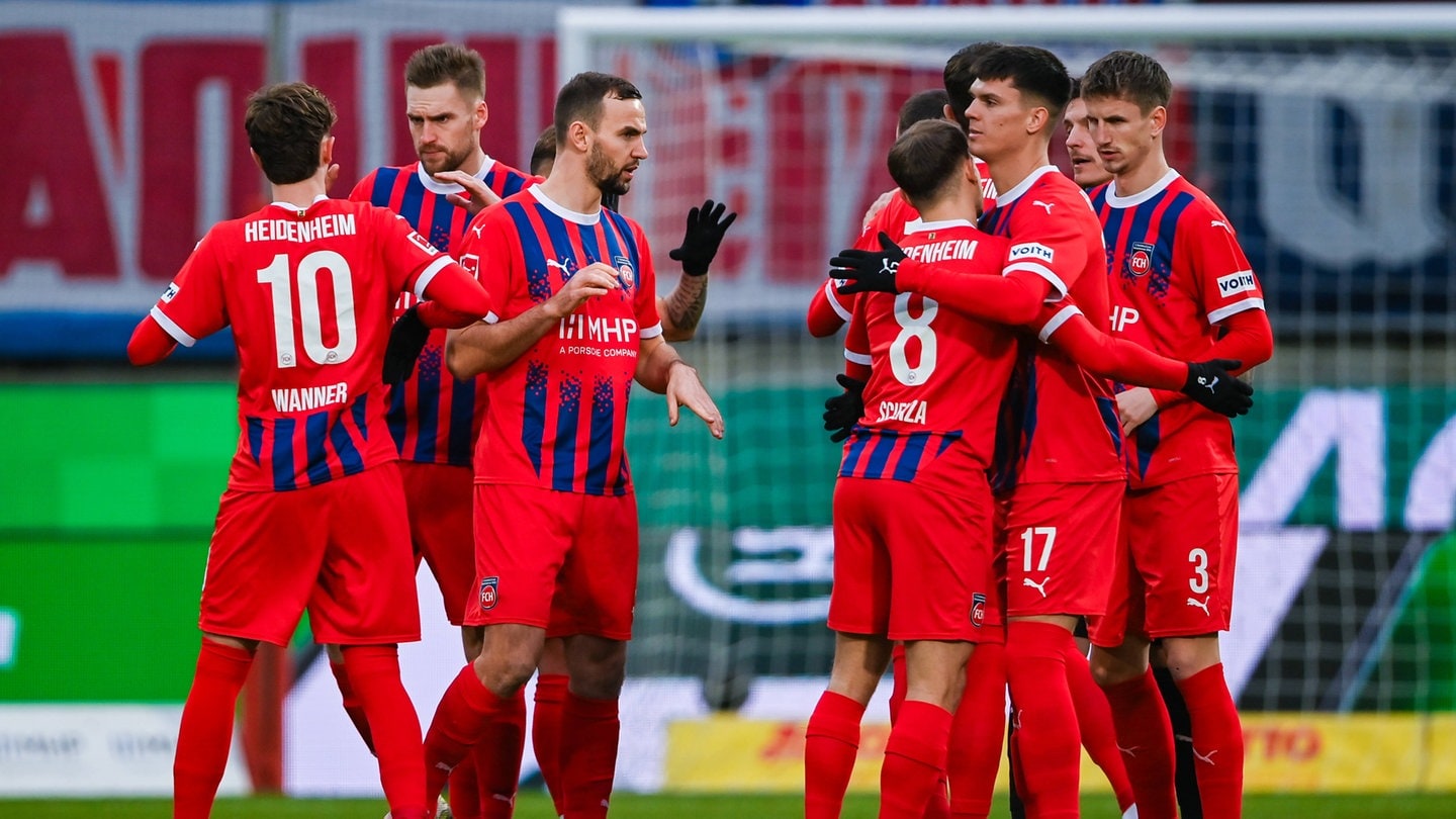 Der 1.FC Heidenheim kämpft um den Klassenerhalt in der Bundesliga