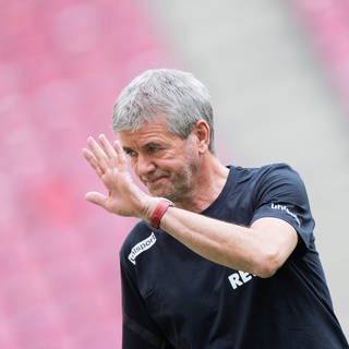 Friedhelm Funkel ist neuer Trainer des 1. FC Kaiserslautern