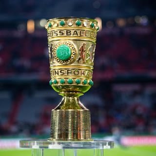 Im DFB-Pokal stehen die Paarungen der zweiten Runde fest: Der FSV Mainz 05 bekommt es mit Bayern München zu tun, der 1. FC Kaiserslautern reist zum VfB Stuttgart.