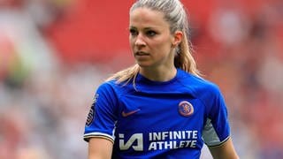 Die ehemalige deutsche Fußball-Nationalspielerin Melanie Leupolz verlässt nach vier Jahren und neun Titeln den FC Chelsea und wechselt zu Real Madrid.