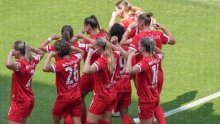 Freiburg jubel für verletzte Spielerin