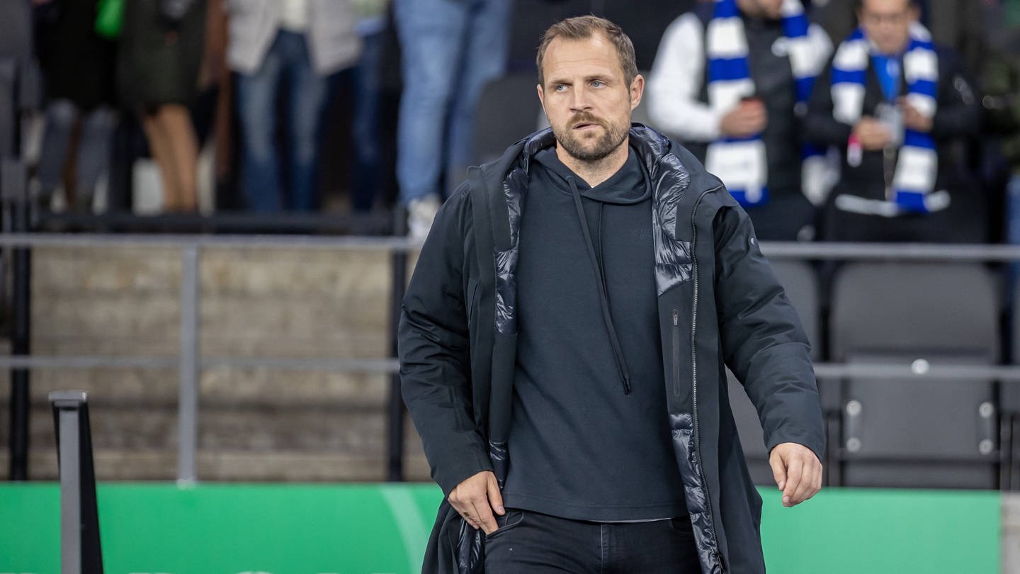 Bo Svensson nach der Niederlage im DFB-Pokal Spiel gegen Hertha BSC